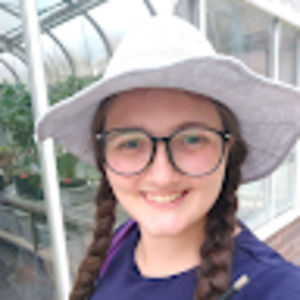 Meet your Posher, Corinne